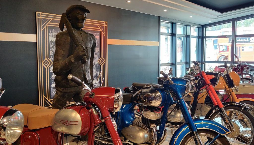 Moottoripyörä Jawa Museo Lahti